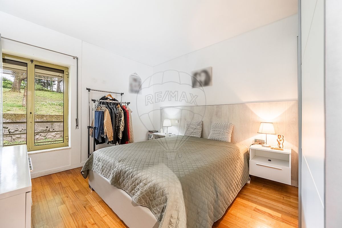 Perspetiva alternativa de quarto luminoso ideal para habitação própria em Creixomil
