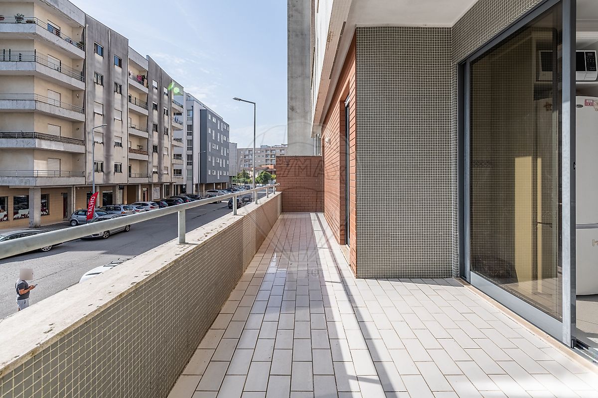 Vista exterior desimpedida a partir da varanda do apartamento em Braga